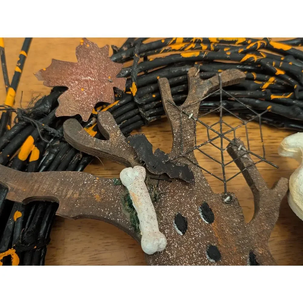 Halloween/Fall Wooden Wreath Ghosts and Pumpkins